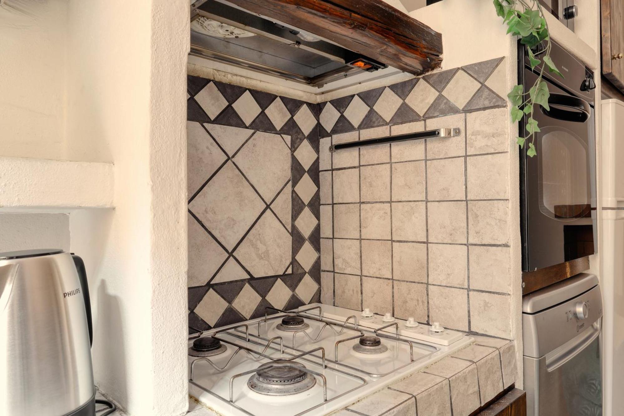 Joivy Cosy 1-bed Flat, Easy Access To Centre